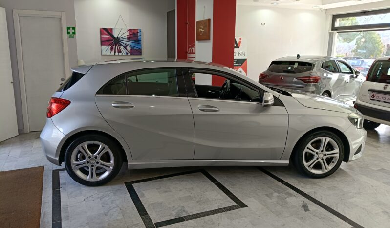 
								Mercedes Classe A180 1.5 diesel Sport full									