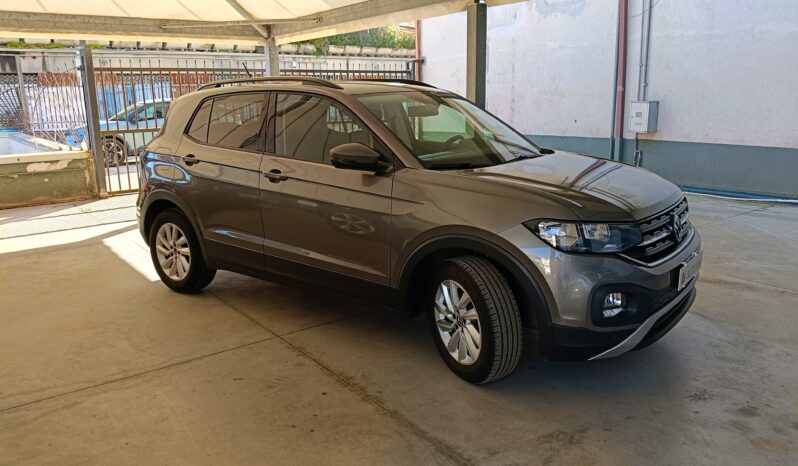 
								Volkswagen T-Cross 1.0 benzina 95 CV full									