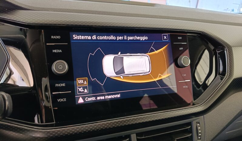 
								Volkswagen T-Cross 1.0 benzina 95 CV full									
