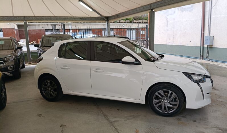 
								Peugeot 208 1.2 75 CV Active full									