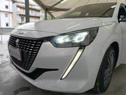
										Peugeot 208 1.2 75 CV Active full									