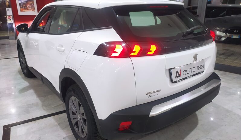 
								Peugeot 2008 1.2 100 CV Active full									