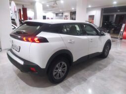 Peugeot 2008 1.2 100 CV Active